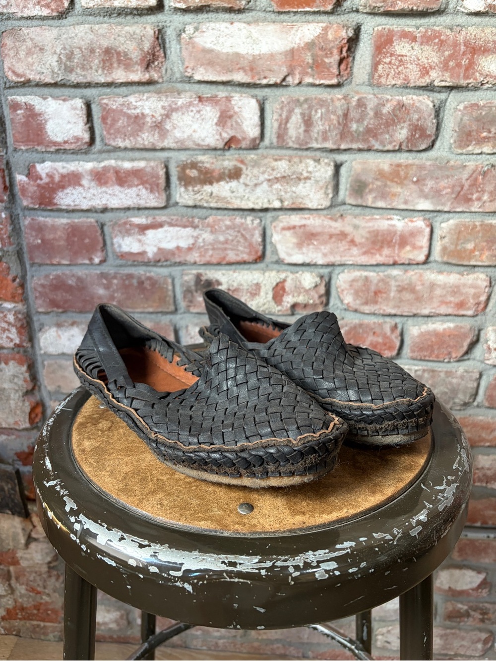 Mohinders Men’s Slip-On Loafers in Black